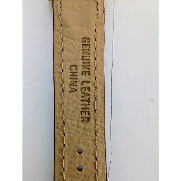 Valdawn American Flag Leather Quartz Watch NWOT Gold Tone Red White Blue Strap - Picture 4 of 6